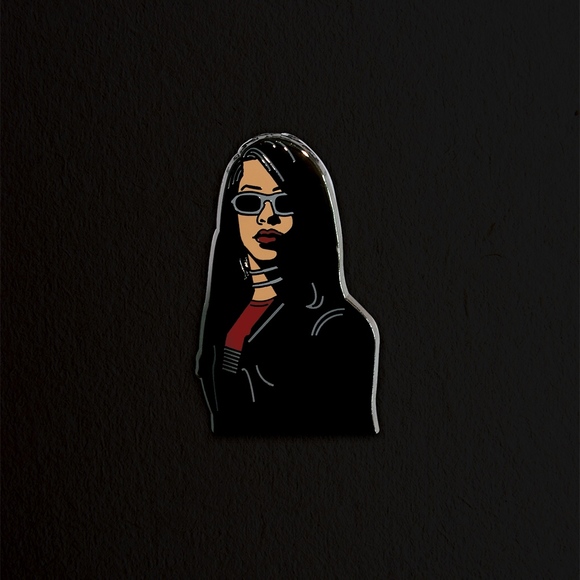 Aaliyah One In A Million Lapel Pin - Picture 4 of 4